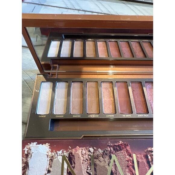 urban decay naked heat eyeshadow palette - Picture 2 of 3